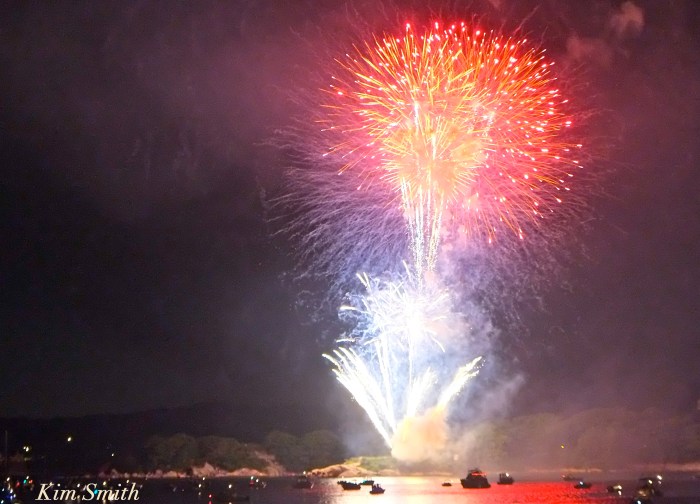 Gloucester Fireworks July 4 2016 -5 copyright Kim Smith