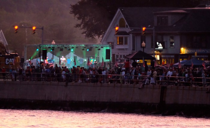 Gloucester Fireworks July 4 2016 copyright Kim Smith