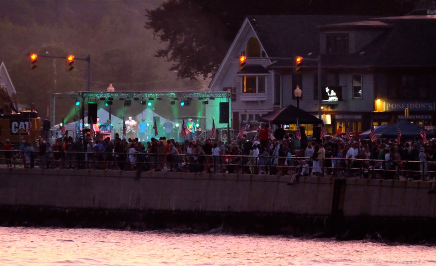 Gloucester Fireworks July 4 2016 copyright Kim Smith
