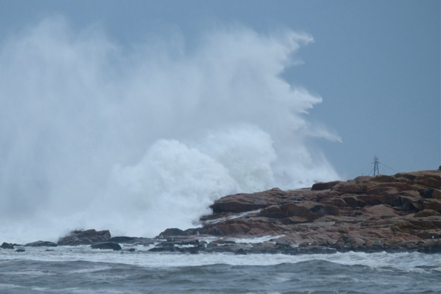 Fishing Boat Hermine Brace Rock Gloucester copyright Kim Smith