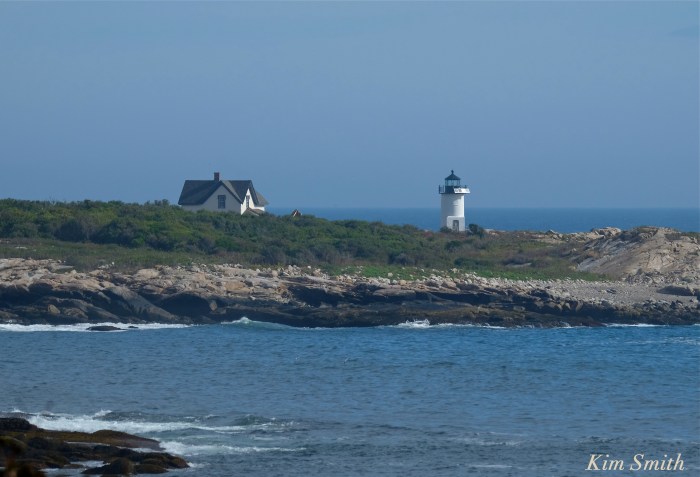 straitsmouth-island-lighthouse-copyright-kim-smith
