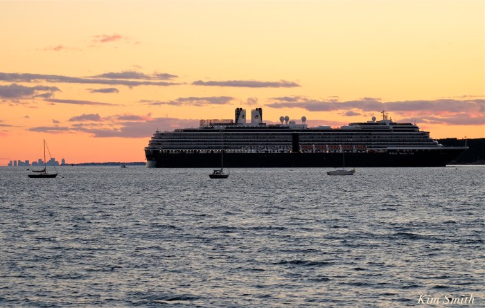zuiderdam-cruise-ship-gloucester-harbor-massachusetts-usa-boston-skyline-copyright-kim-smith
