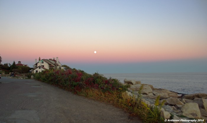 october-14-2016-as-the-sun-is-going-down-and-the-full-moon-coming-up