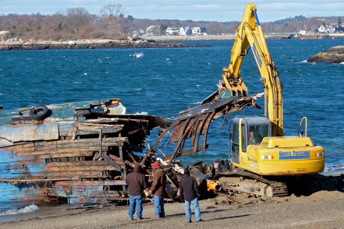 blue-ocean-dragger-shipwreck-gloucester-ma-29-copyright-kim-smith
