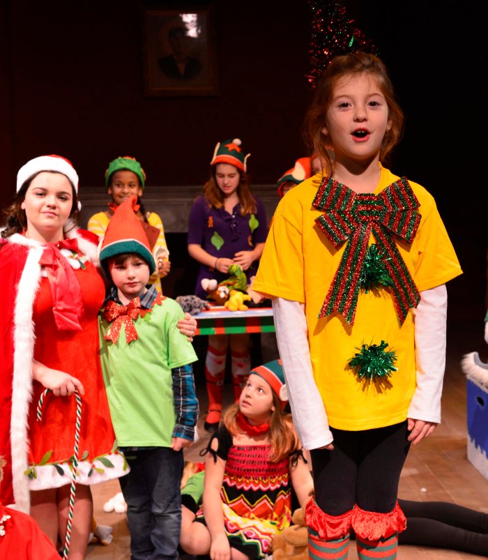 elliana_oncube_crop_1575