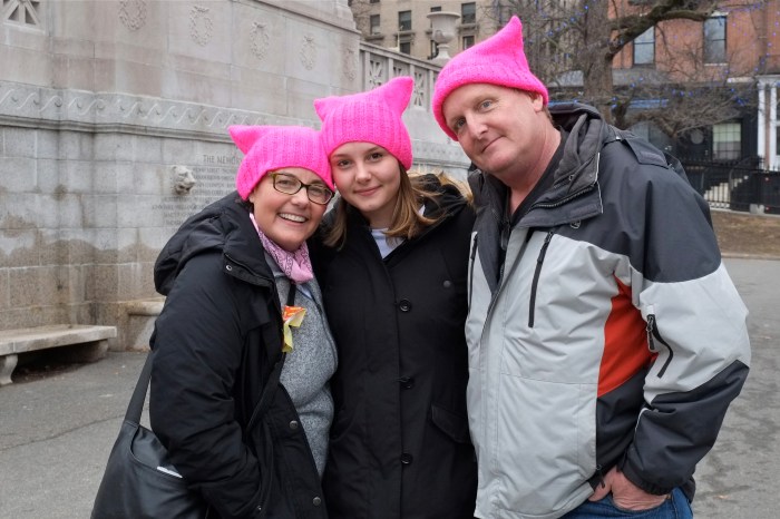 boston-womens-march-jason-sarah-matilda-grow-copyright-kim-smith