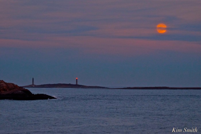 full-moon-wolf-moon-twin-lights-cape-ann-copyright-kim-smith