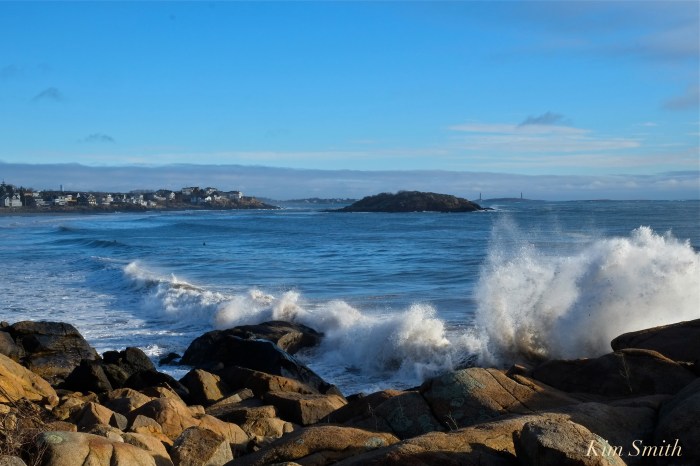 good-harbor-beach-gloucester-waves-copyright-kim-smith