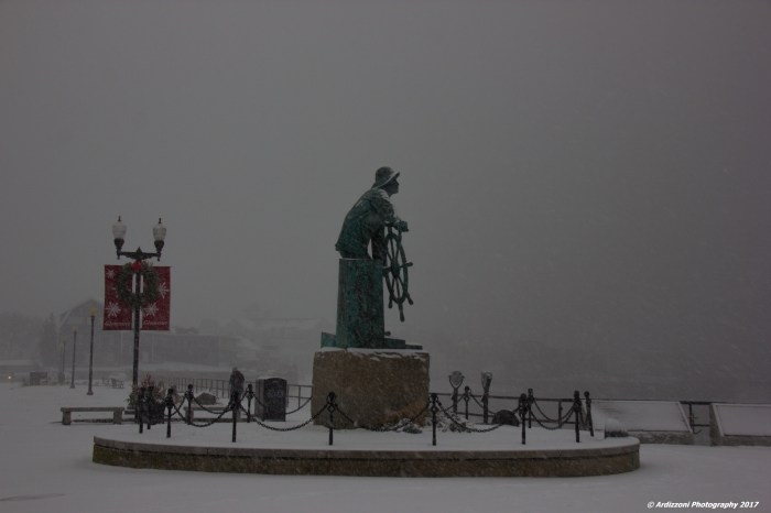 january-7-2016-man-at-the-wheel-watching-the-snow-develop