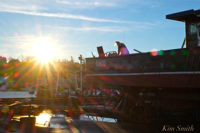 man-at-work-gloucester-harbor-daybreak-copyright-kim-smith
