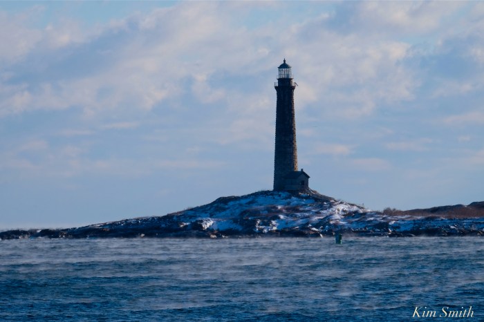 rockport-twin-lights-norht-light-winter-sea-smoke-copyright-kim-smith