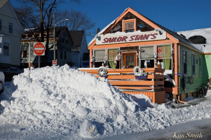 sailor-stans-rocky-neck-gloucester-snowstorm-copyright-kim-smith