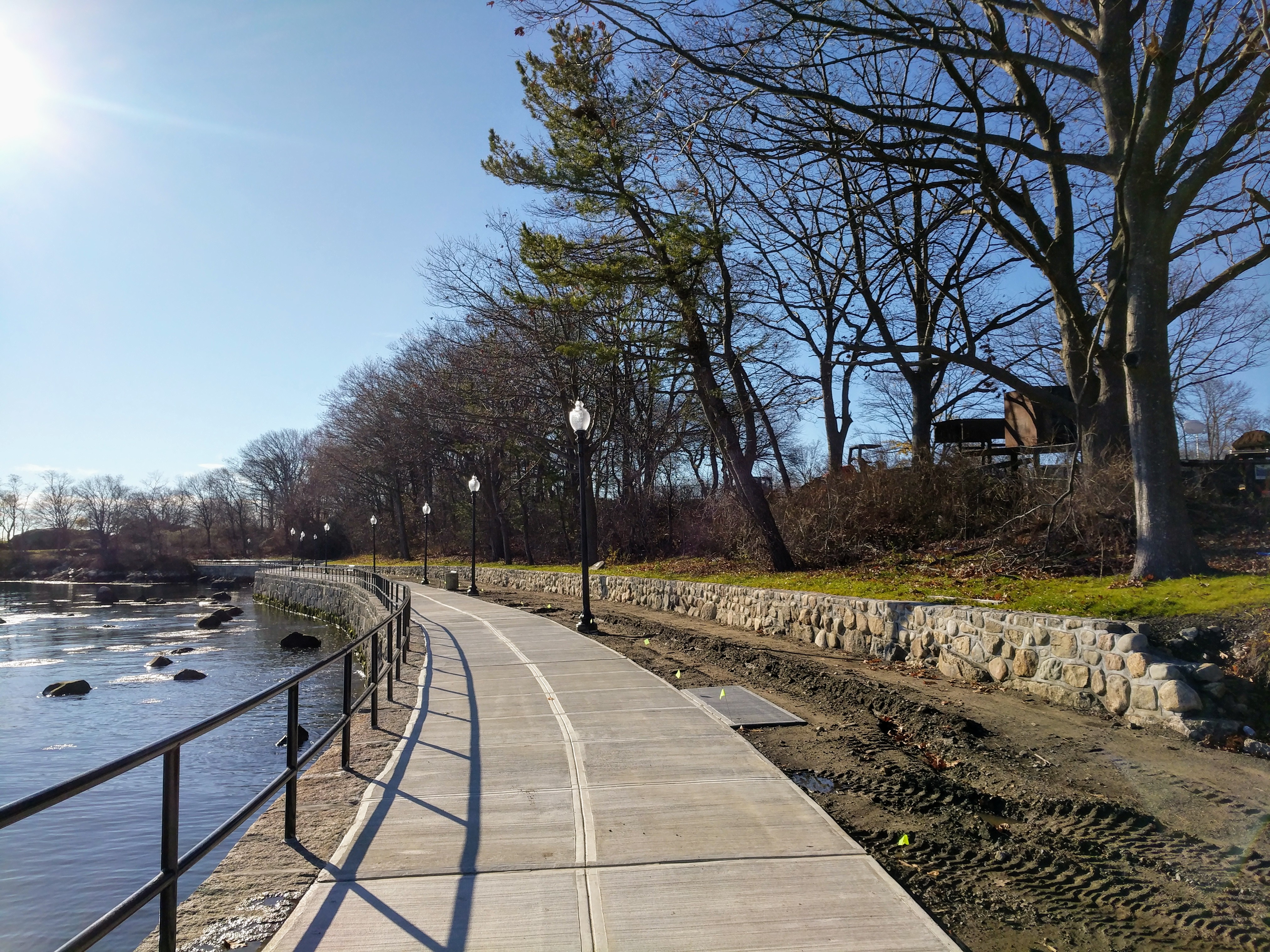 00001IMG_00001_BURST20161202101306_COVER