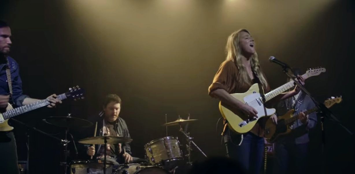 Twin Peaks The Return - Lissie Wild West.jpg