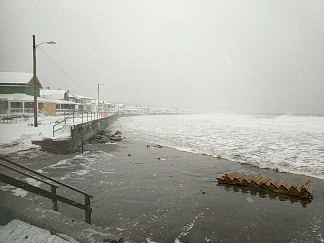 Long Beach GLOUCESTER MA 215pm two hours AFTER high tide Jan 4 2018 ©c ryan