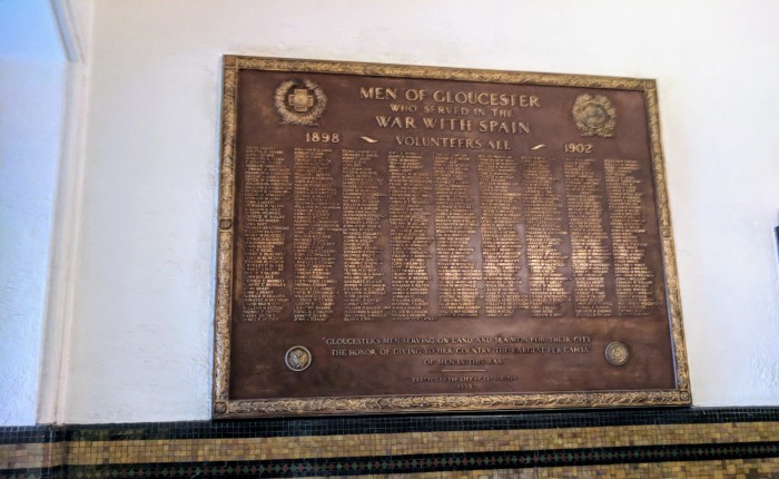 Honor Roll War with Spain City Hall cleaning needs to be redone ©c ryan 20180221_095556.jpg