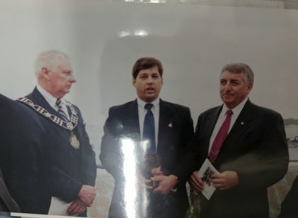 Senator Tarr 2000 cenotaph dedication photo gloucester archives