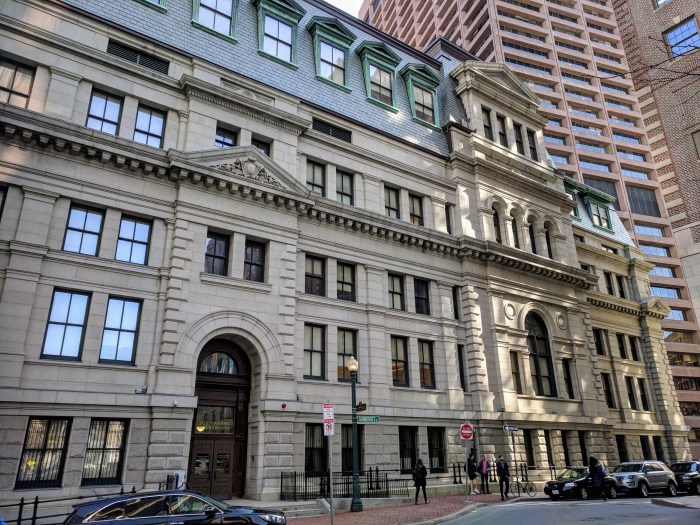 John Adams Courthouse Superior Court Boston MA - back entrance - side nearest State House 20180301_© C Ryan