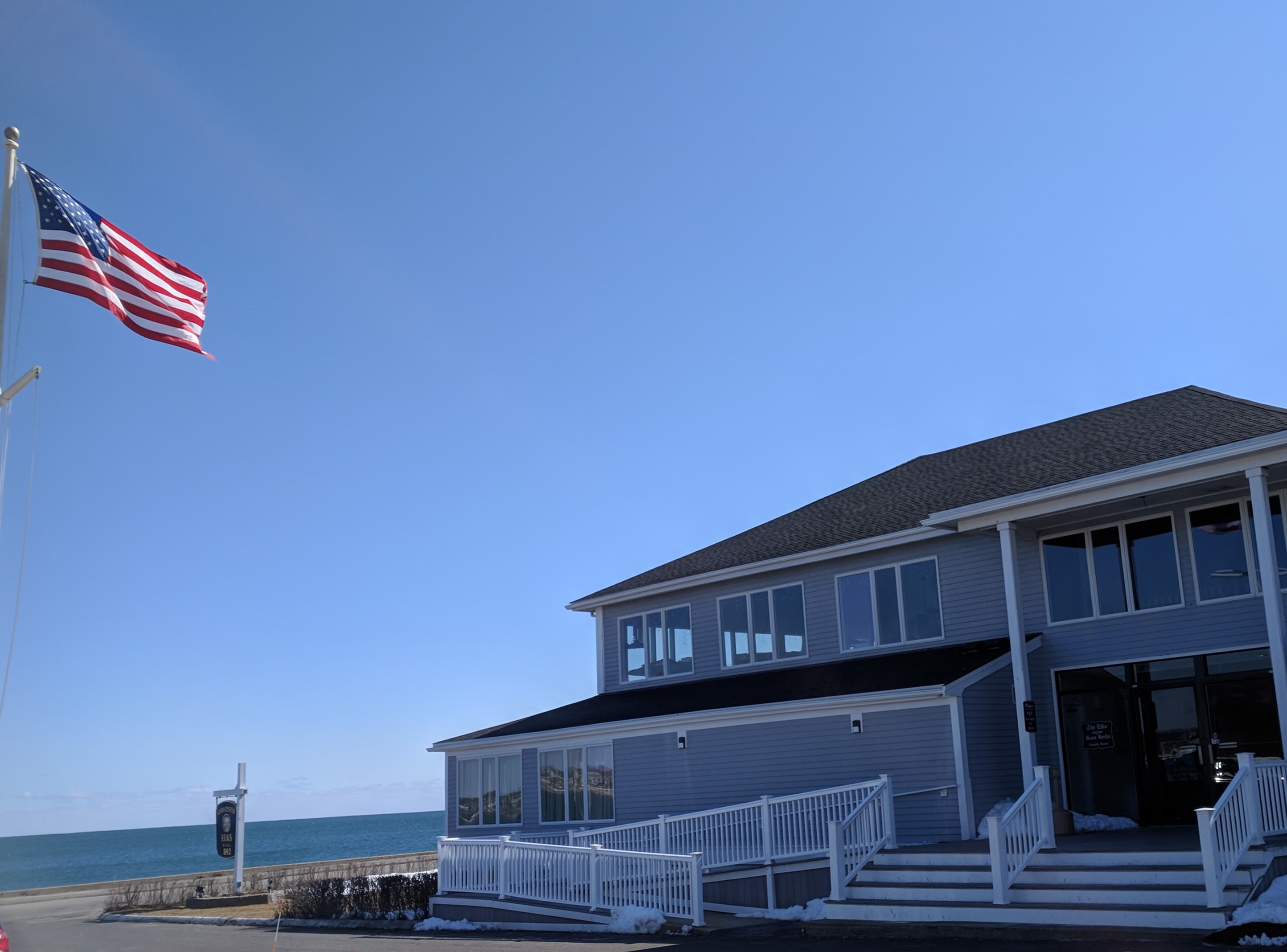 4th Gloucester Elk Lodge #892 back shore Gloucester MA_130158 ©c ryan.jpg