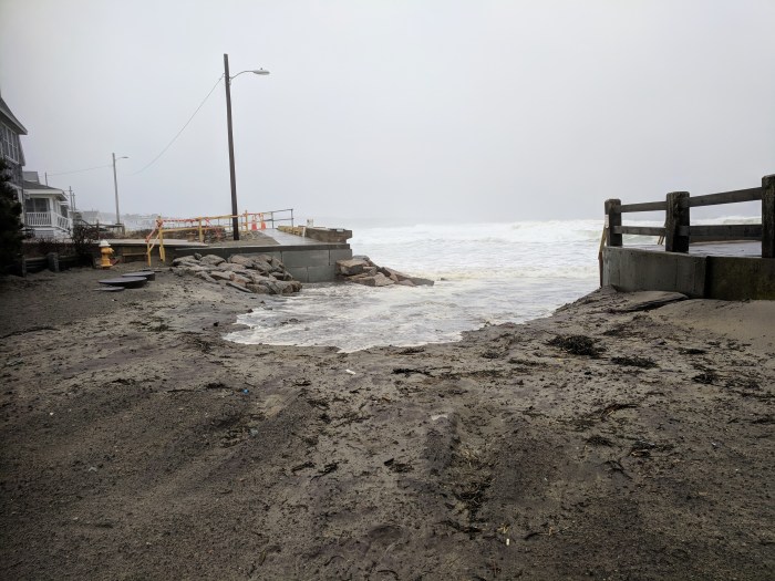 TIDE SURGES TO STREET LONG BEACH Spring storm more high tides wind flooding Apri 16 2018 Gloucester MA ©c ryan 123203 (1)
