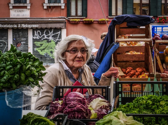 woman in market-3.jpg