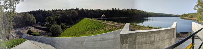 2018 July 2 Haskells Pond Dam reconstruction Gloucester Massachusetts Department of Public Works directing SumCo_ photograph ©c ryan (1)