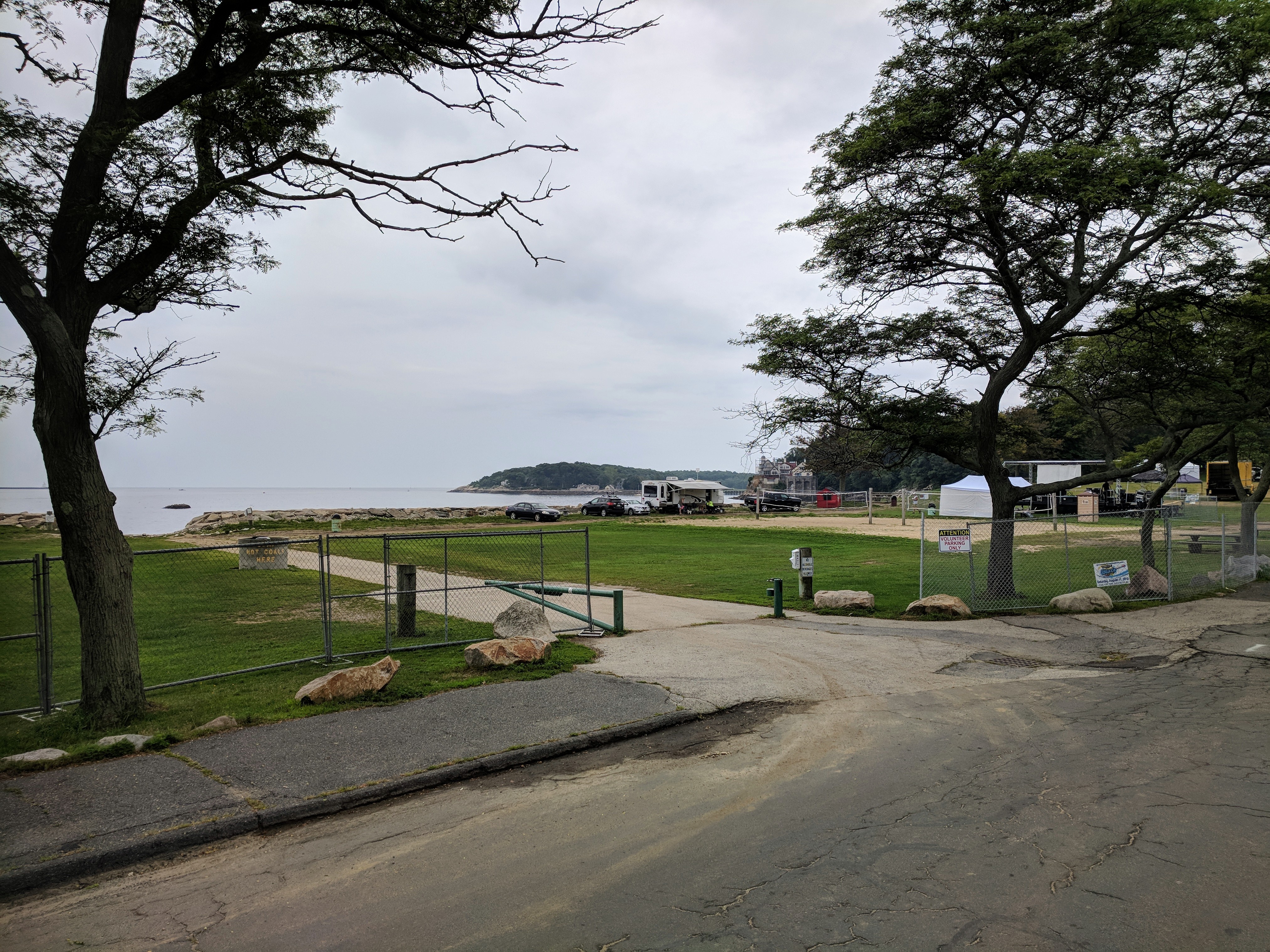 temporary fence in place for Gloucester Blues Festival_20180811 ©c ryan