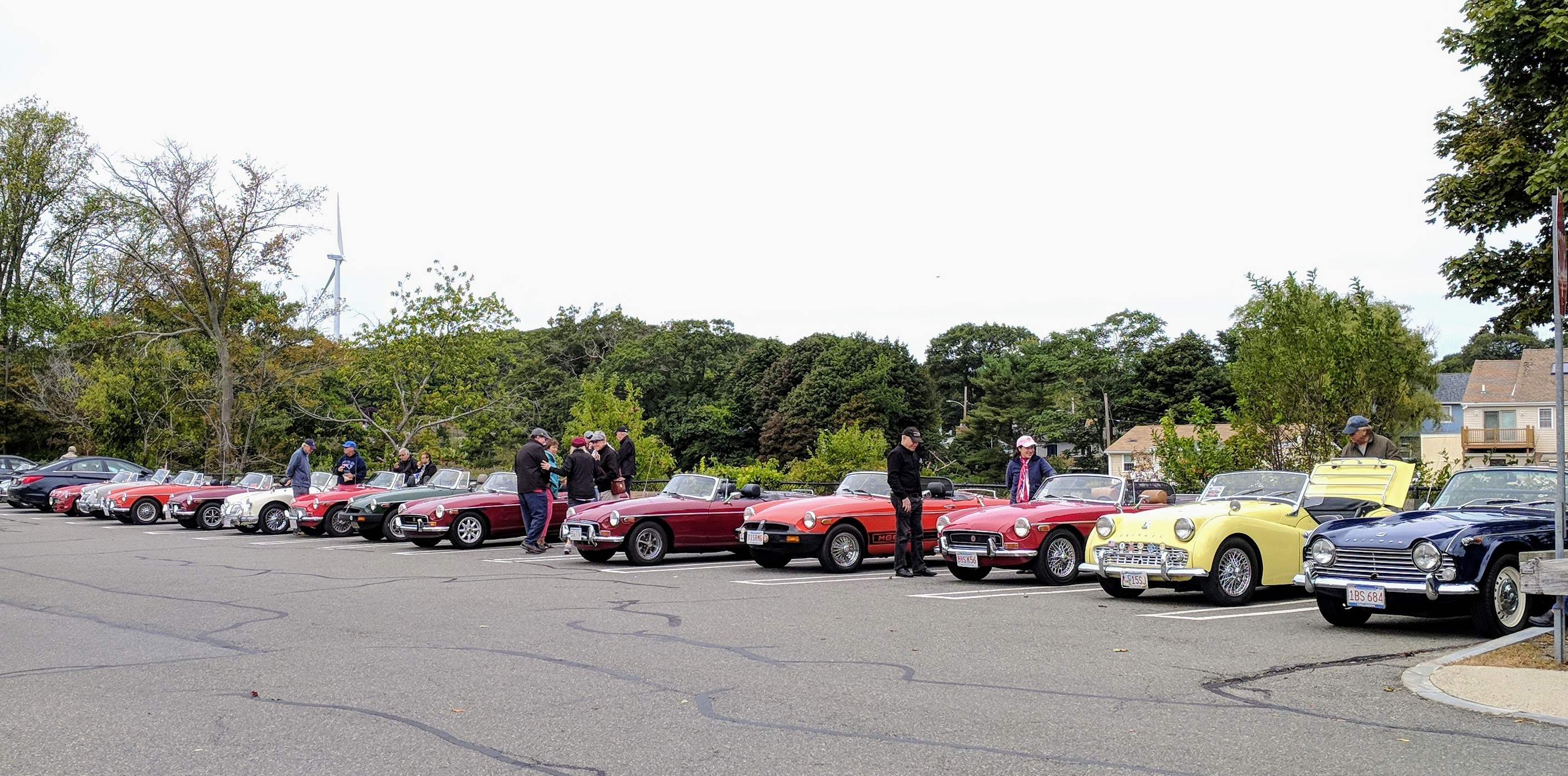 classic cars meet up Stop n Shop Gloucester MA _20180909_©c ryan.jpg