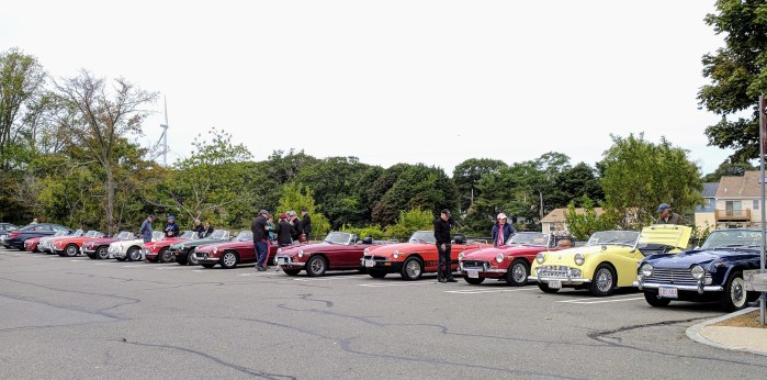 classic cars meet up Stop n Shop Gloucester MA _20180909_©c ryan.jpg