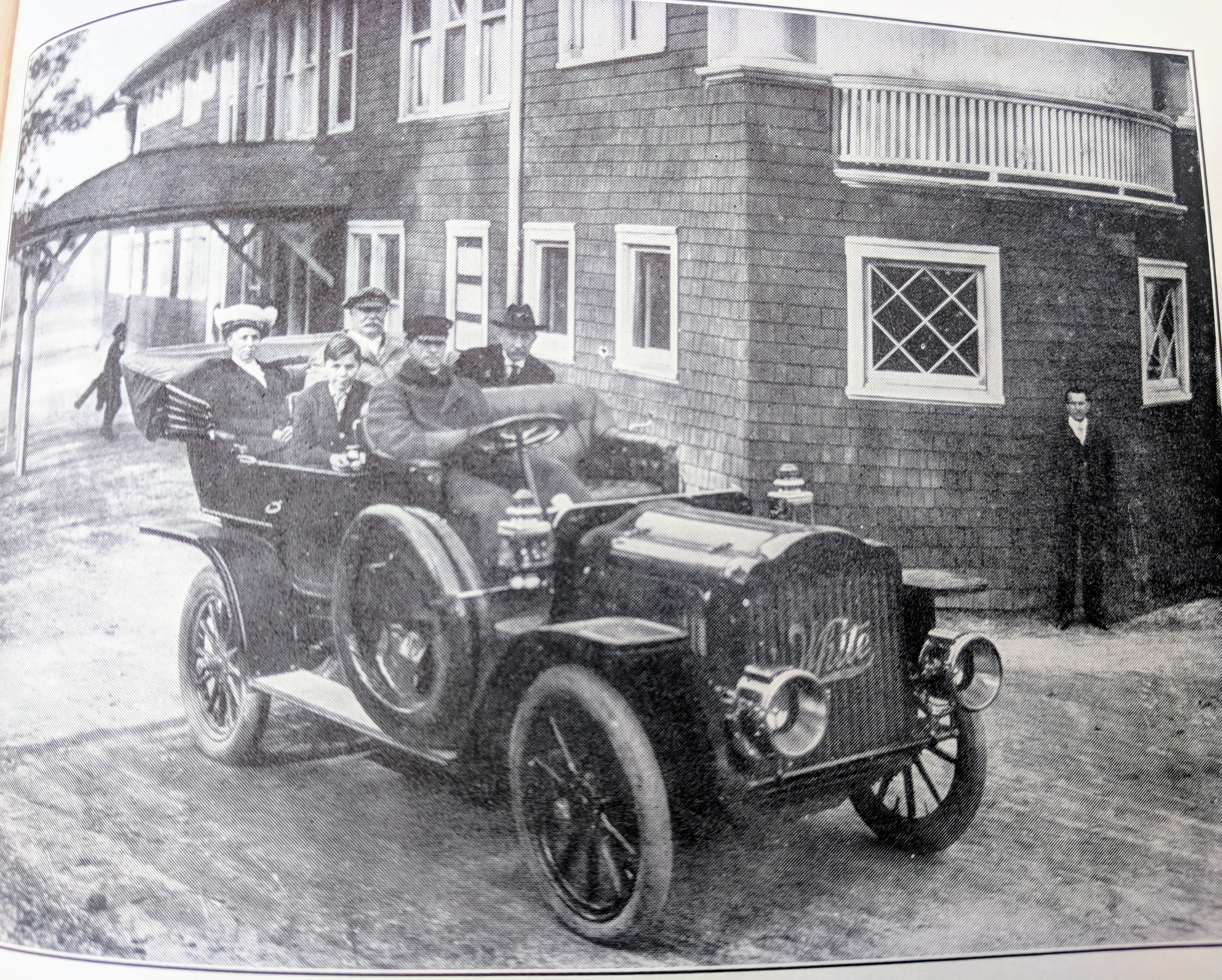 John Hays Hammond Sr with Taft family from his autobiography.jpg
