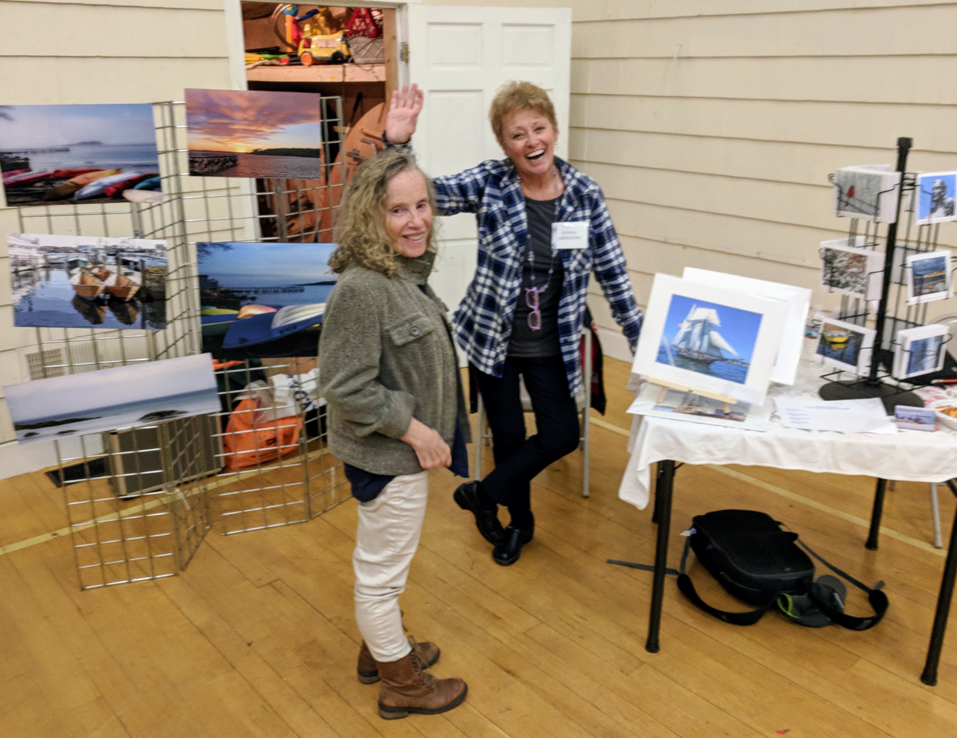 DONNA ARDIZZONI booth_ with Sharon _Magnolia sip n stroll October 2018 fair _20181012_© Catherine Ryan (2).jpg