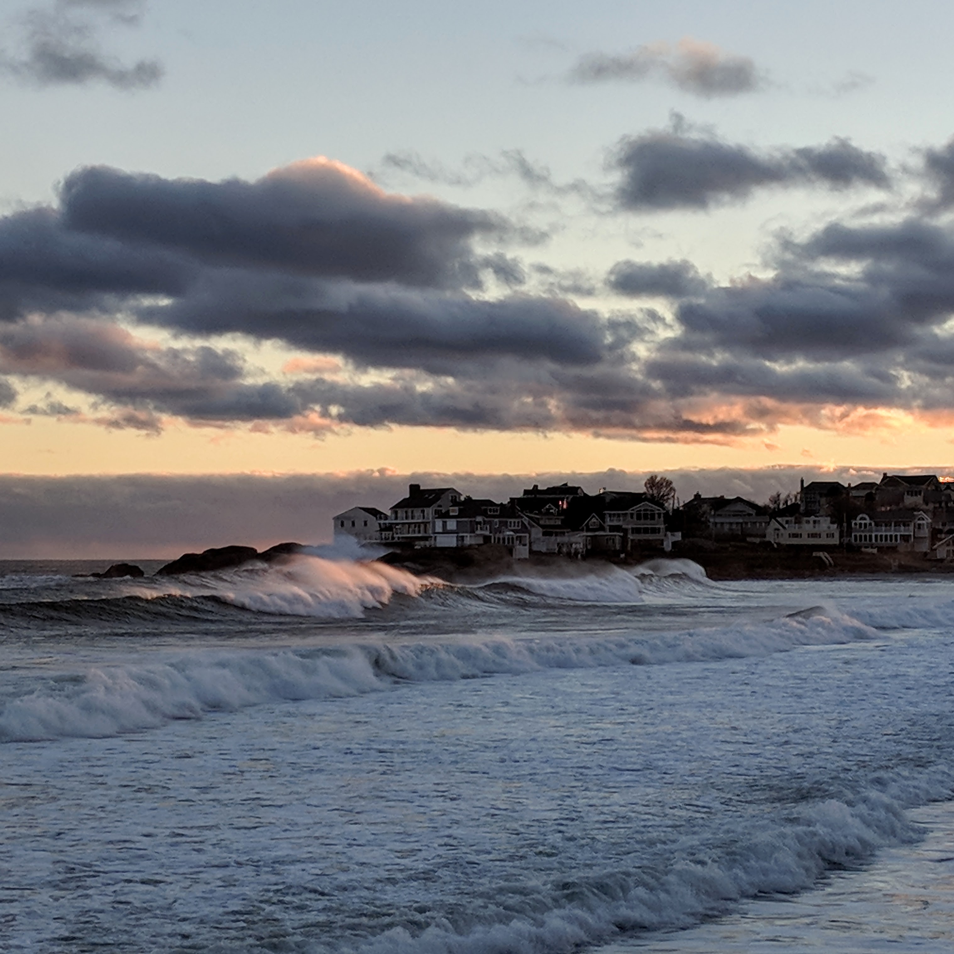 sun drops fast November surf_4PM_Long Beach looking back to Gloucester MA edge_20181127_©c ryan