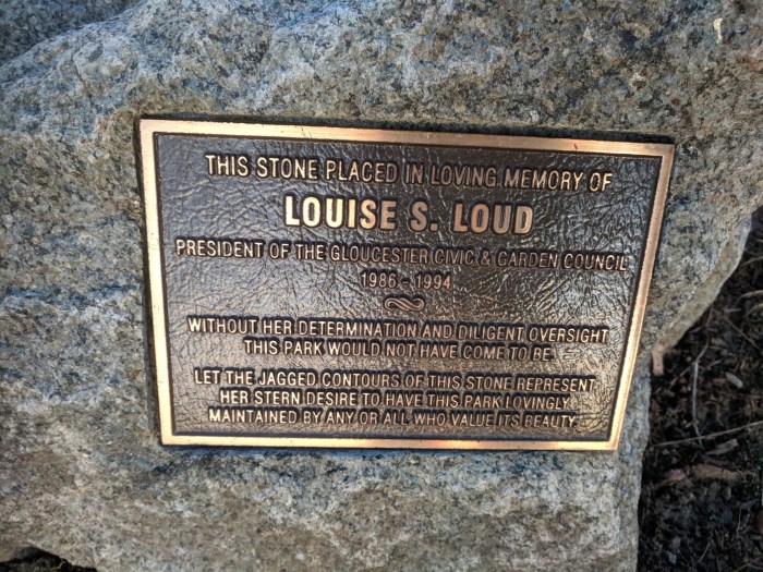 easier to see LOUISE S LOUD tribute boulder plaque at stage fort park after gardens cleared_20190324_© catherine ryan.jpg