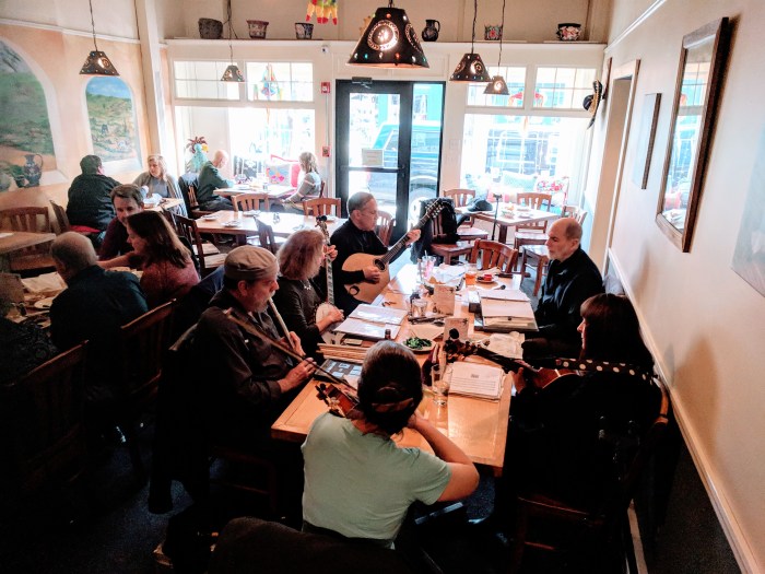 Michael O'Leary and musicians Sundays Jalapenos Gloucester Ma_20190324_ ©catherine ryan (1)