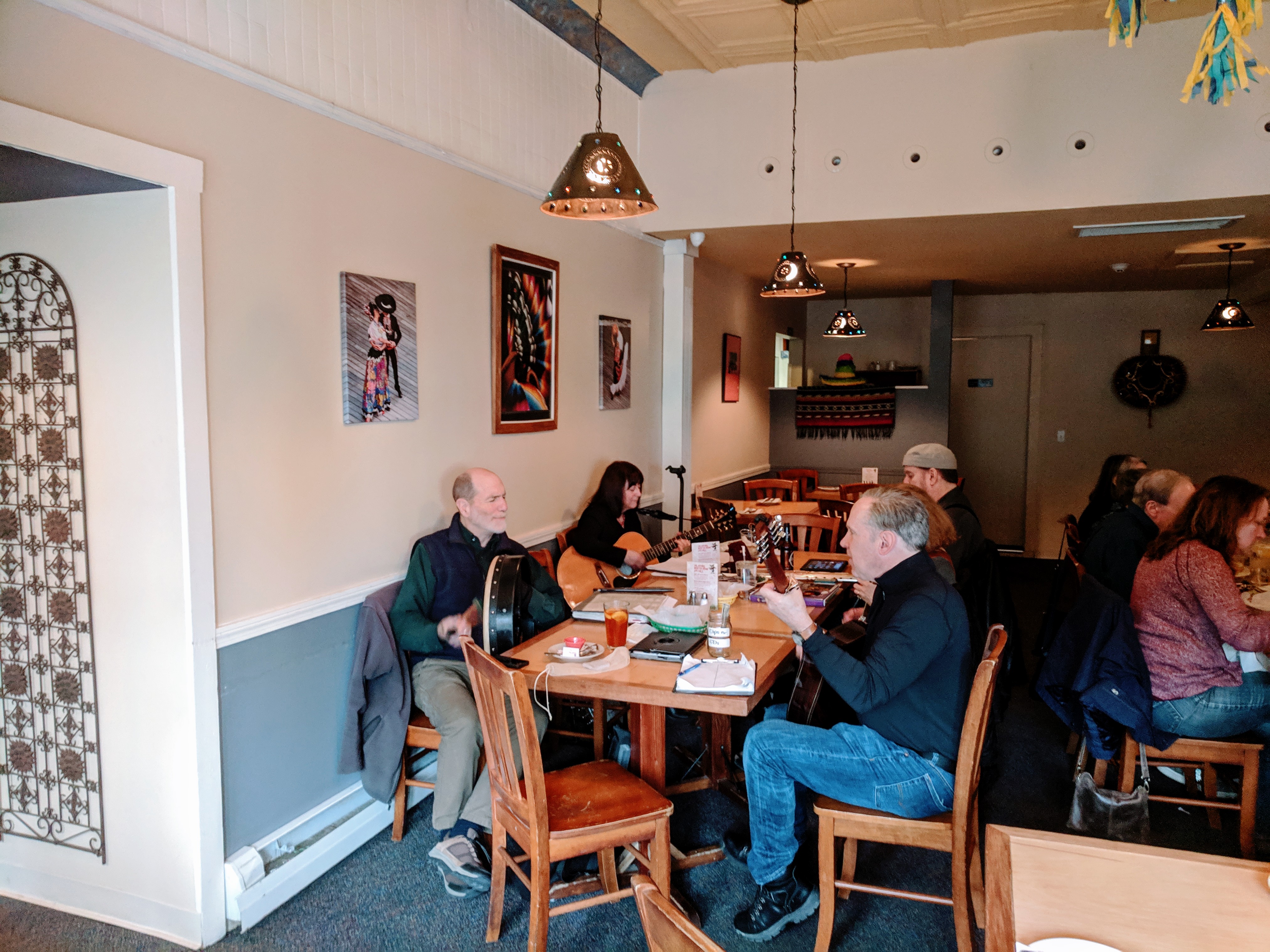 Michael O'Leary and musicians Sundays Jalapenos Gloucester Ma_20190324_ ©catherine ryan (2)