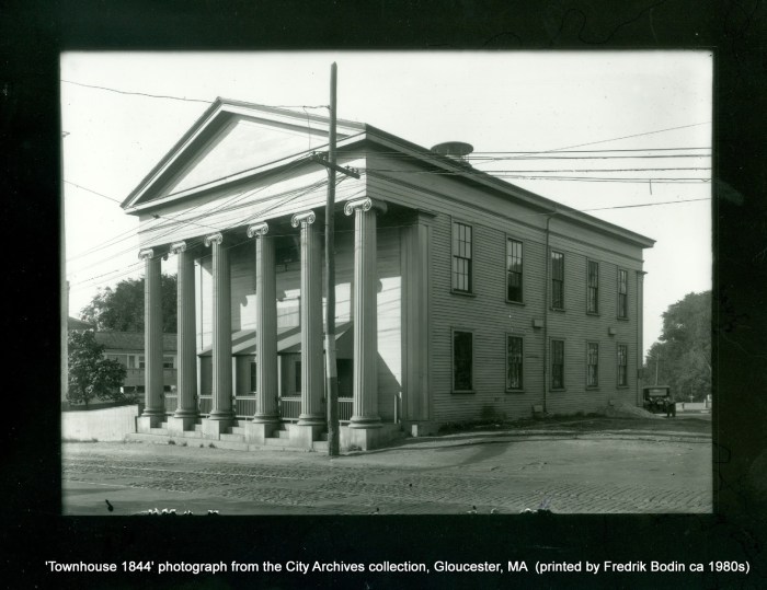 Townhouse 1844-18710000.jpg