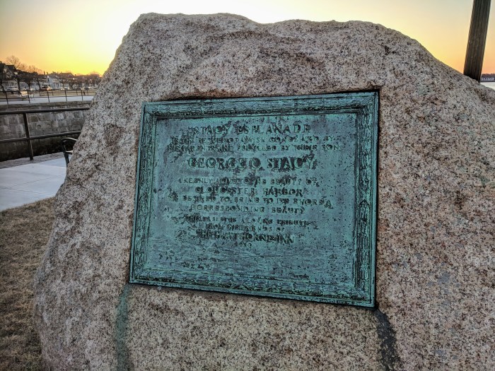 tribute bronze plaque George Stacy Gloucester MA installed 1930_20190324_© catherine ryan