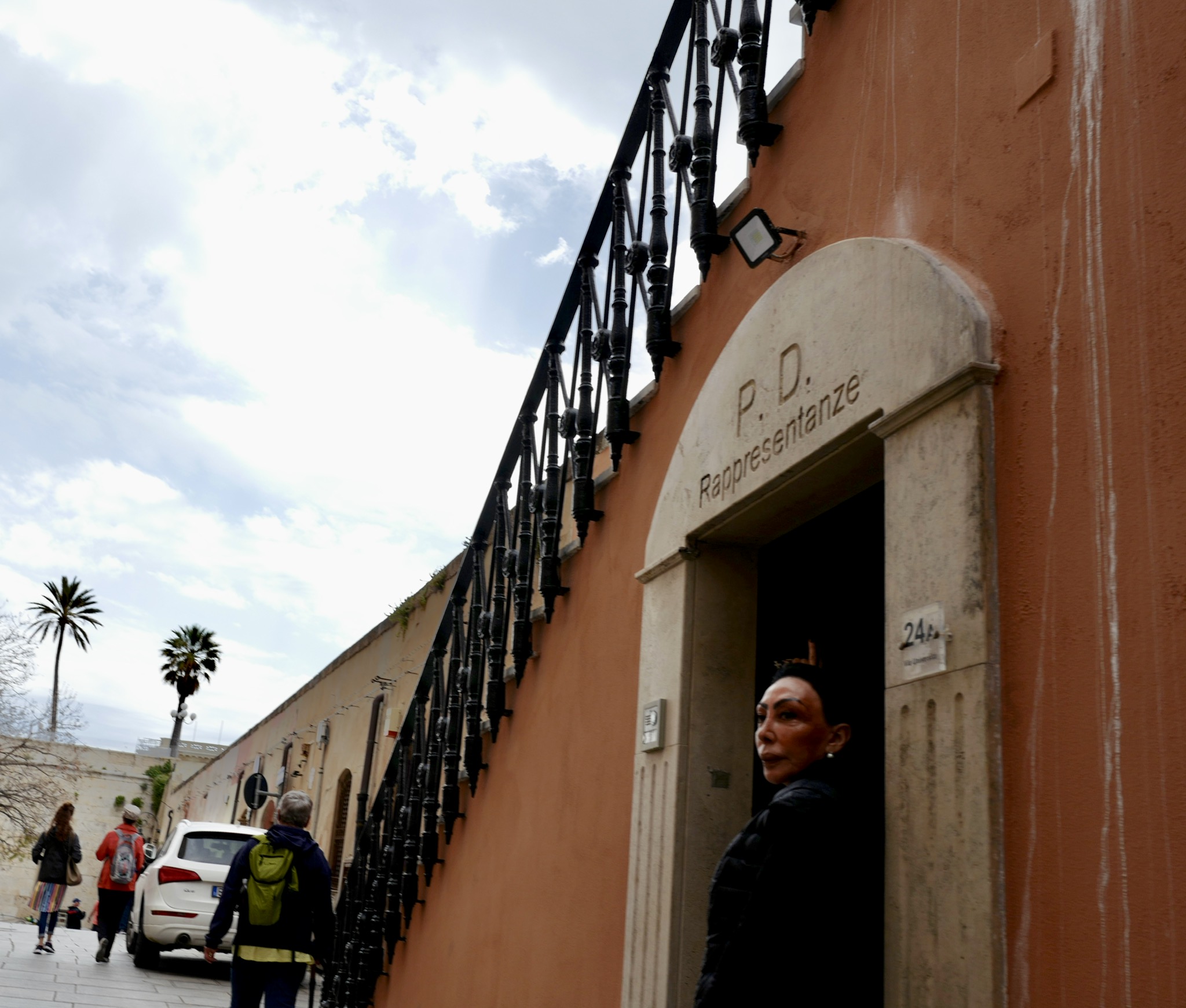 7B1A7BE3-5452-41BD-9FC6-26DE626B9C6F