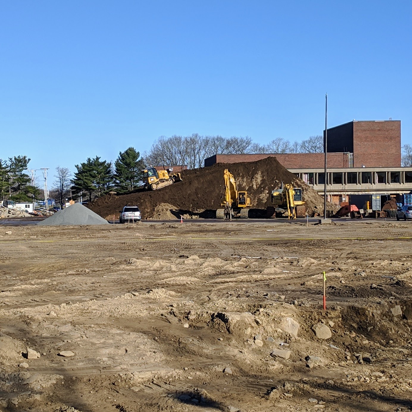 charging up dirt_Fuller School property clearing for YMCA and housing_20190417_© catherine ryan