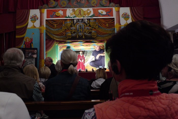 FF8D18E9-4639-432D-91D7-AE01F89D4B53