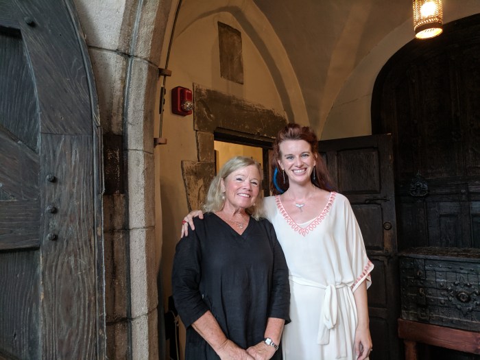 left Director Hammond Castle_right Naomi McDougall Jones writer actress producer Bite Me_20190728_Hammond Castle_Gloucester MA ©c ryan (1)