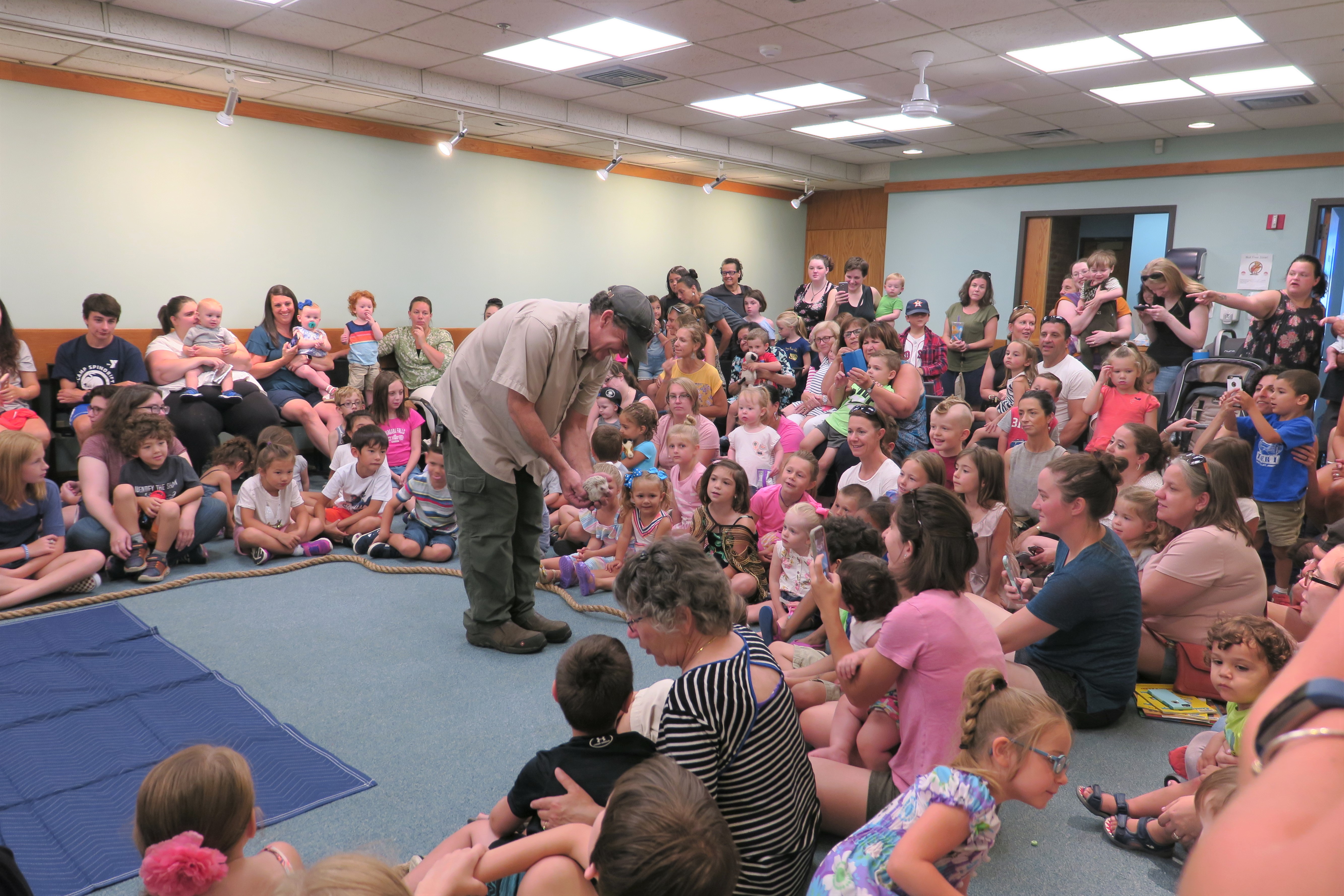 Scenes from Curious Creatures summer program Childrens Services Sawyer Free Public Library July 27 2019 ©Linda Bosselman (2)