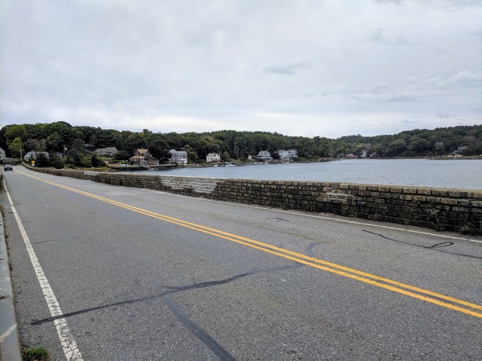 Gloucester DPW stone wall repairs Goose Cove Bridge _20191009_© c ryan.jpg