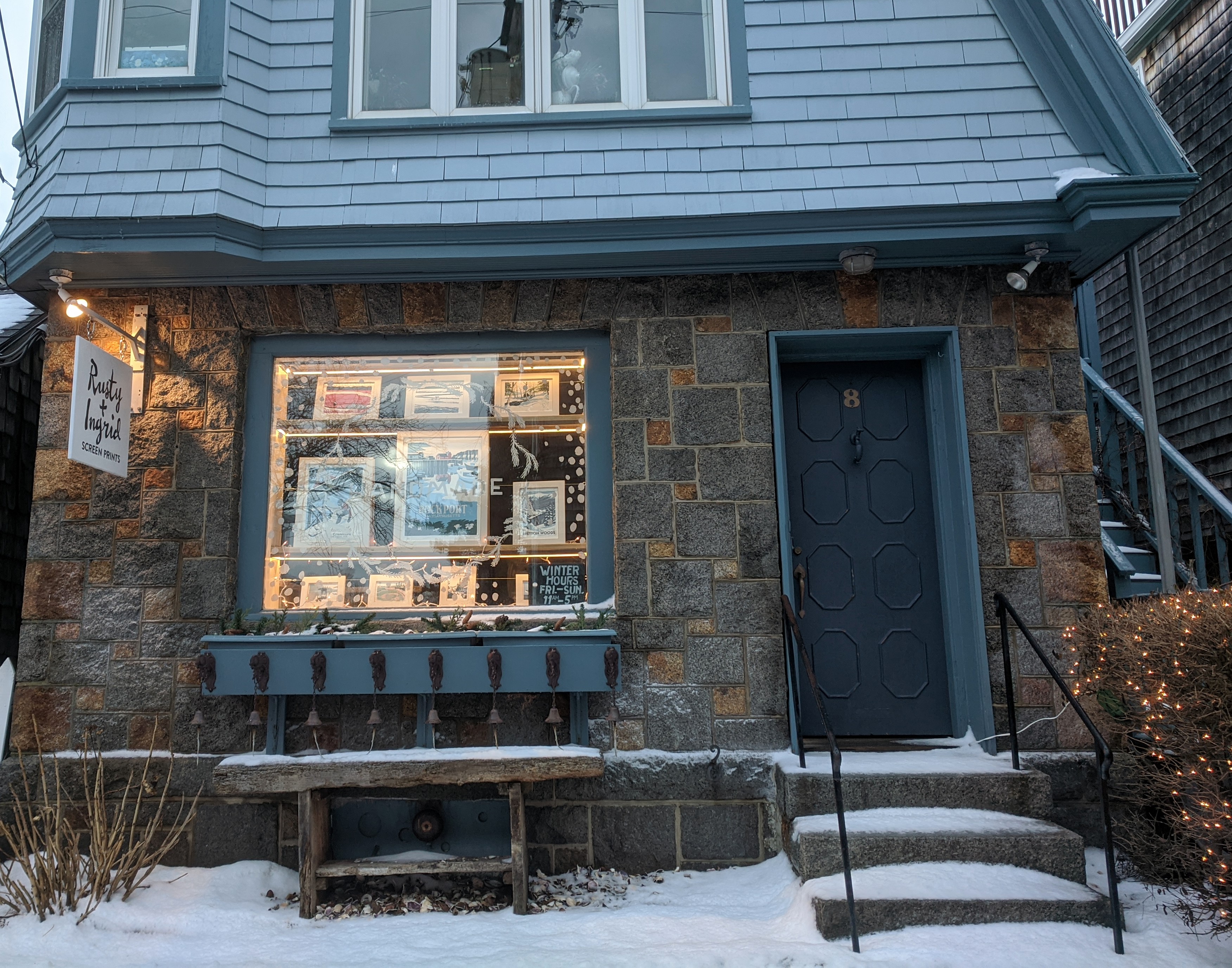 Rusty and Ingrid storefront 8 Bearskin Neck Rockport Mass _20200119_©c ryan