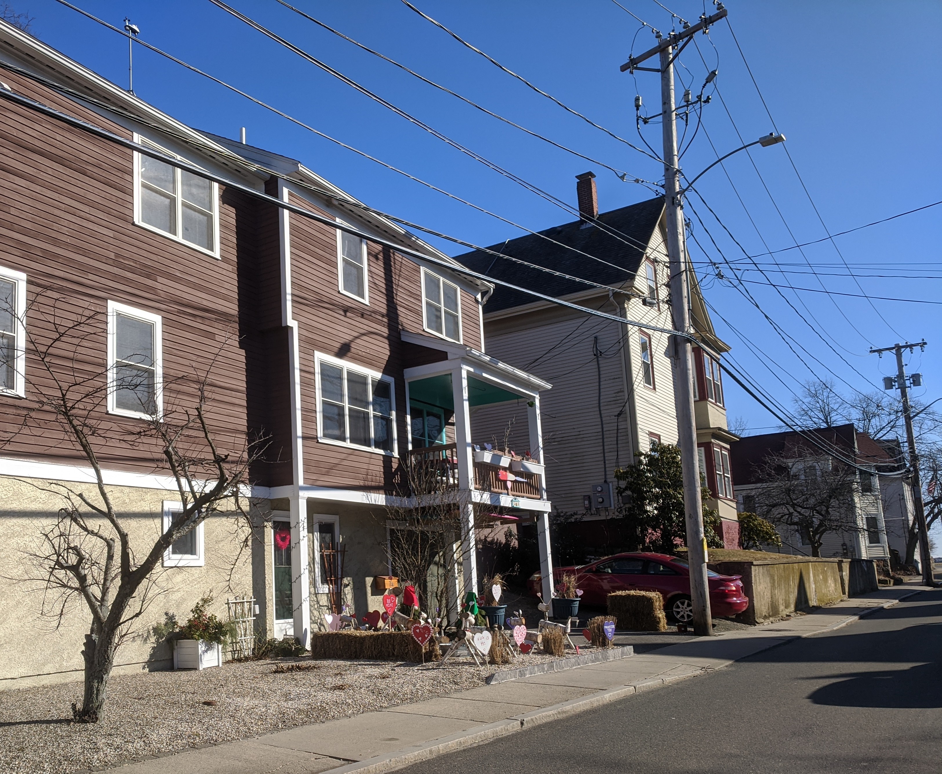 Holiday hearts _ yard decorations in Gloucester Mass ©c ryan (1)