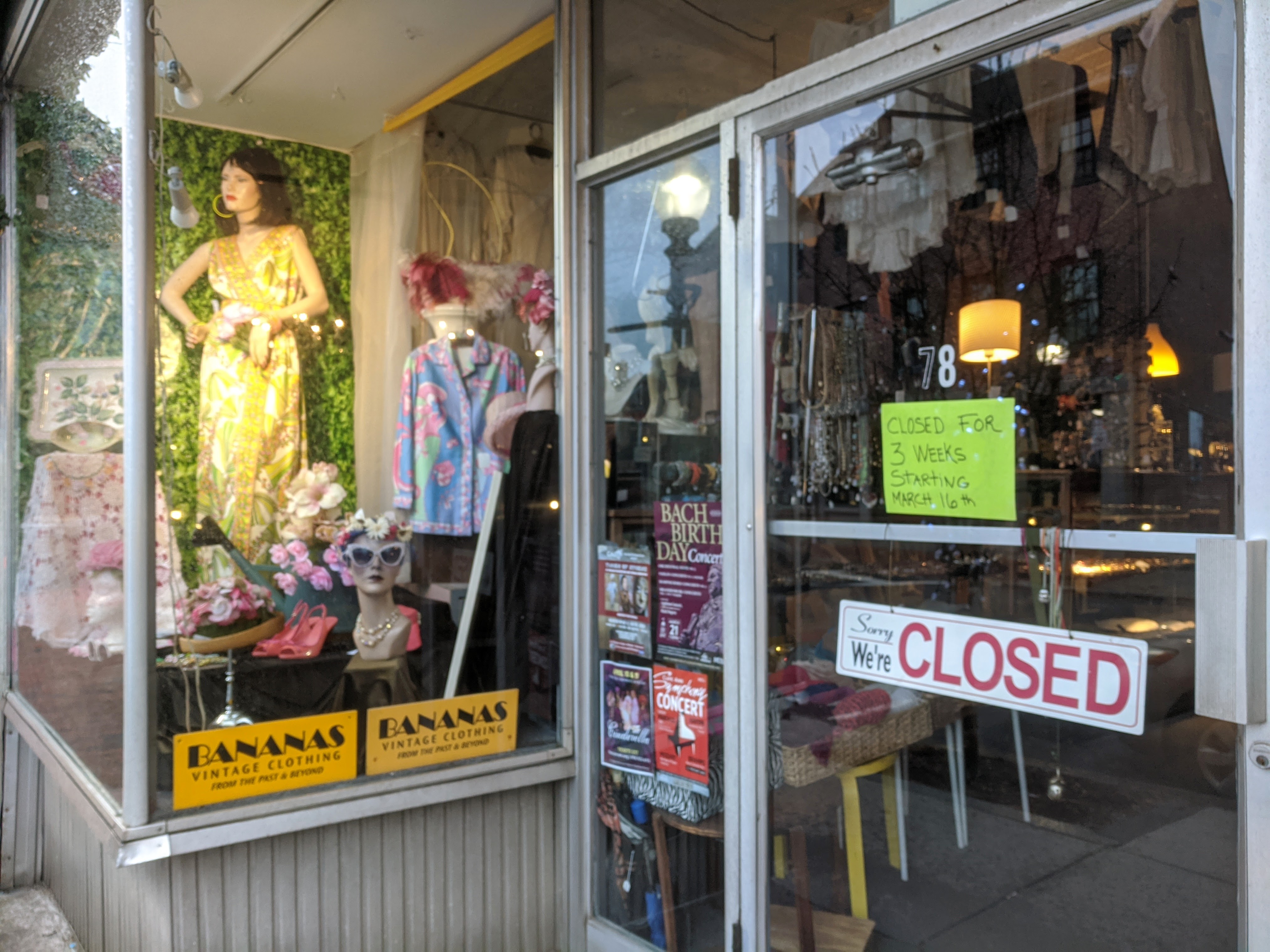 Bananas_Main Street corona closure_3 weeks starting March 16_2020 ©c ryan