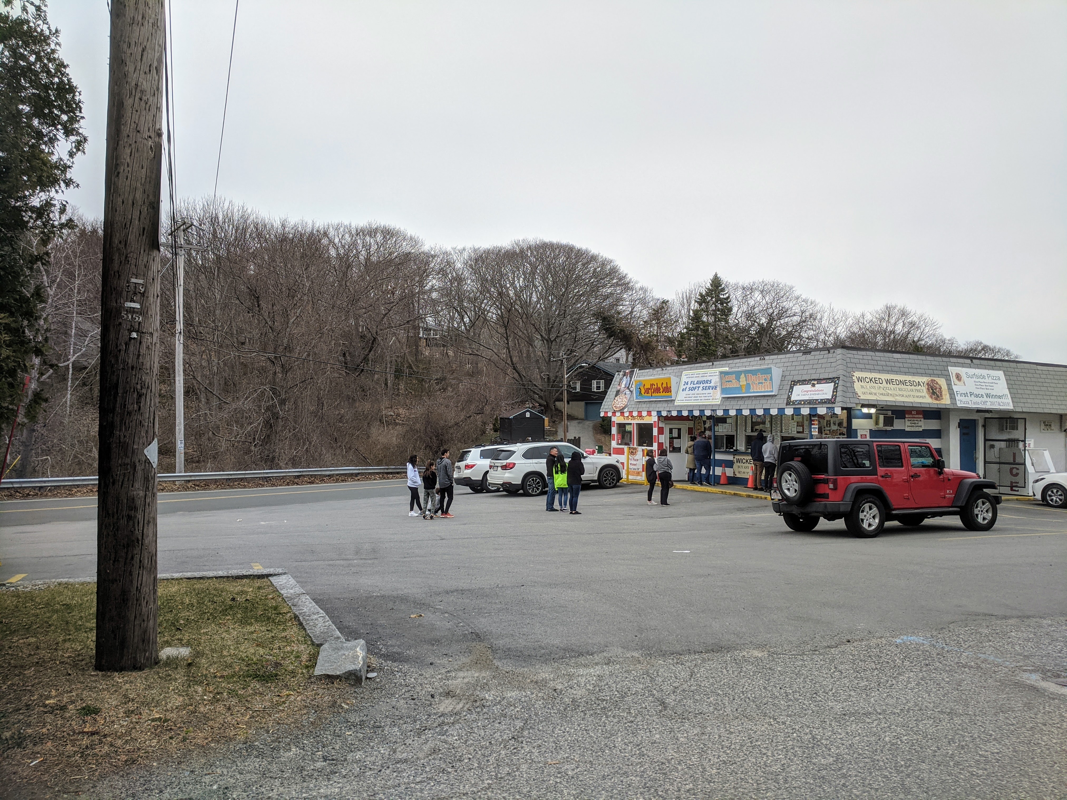 Long Beach Dairy Maid OPEN for the season and social distancing_Gloucester MA_20200328_©c ryan (1)