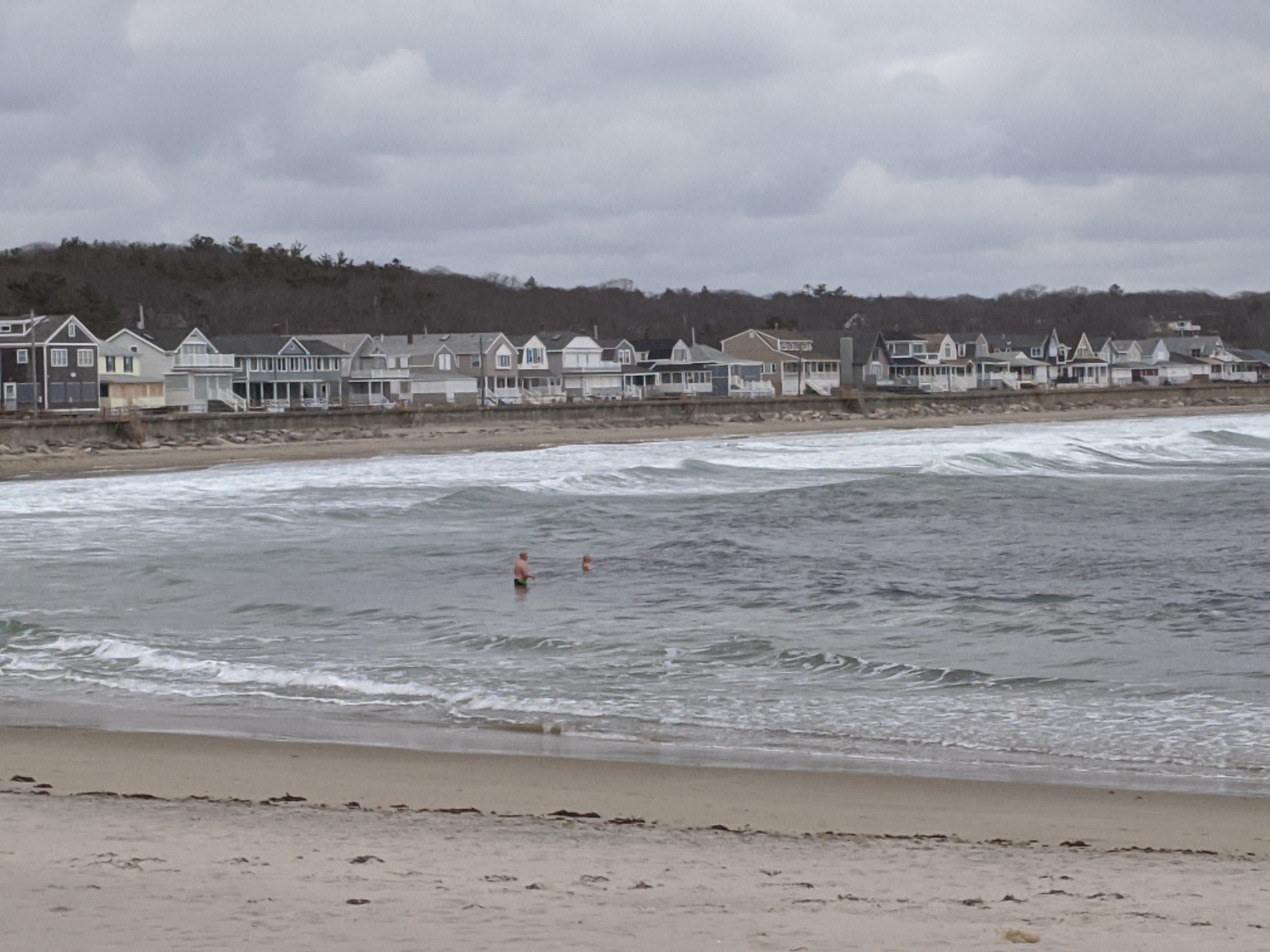 nippy dip Long Beach Gloucester Rockport Mass_20200323_©c ryan (3)
