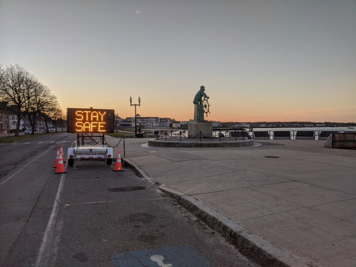 STAY SAFE_Man at Wheel memorial_Signs of the times_Gloucester Mass., 6 May 2020, covid-19 © c ryan stacy boulevard