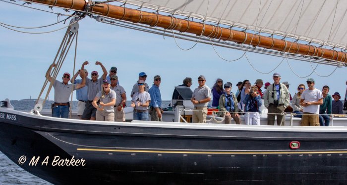 2019 End of Season shot of crew &amp; volunteers on board (2)